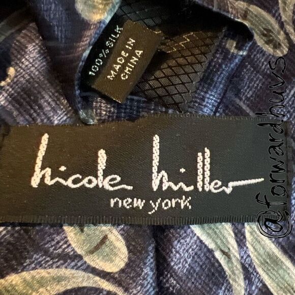 Nicole Miller Silk Necktie – Elegant Blue with Green Accents - Picture 7 of 8